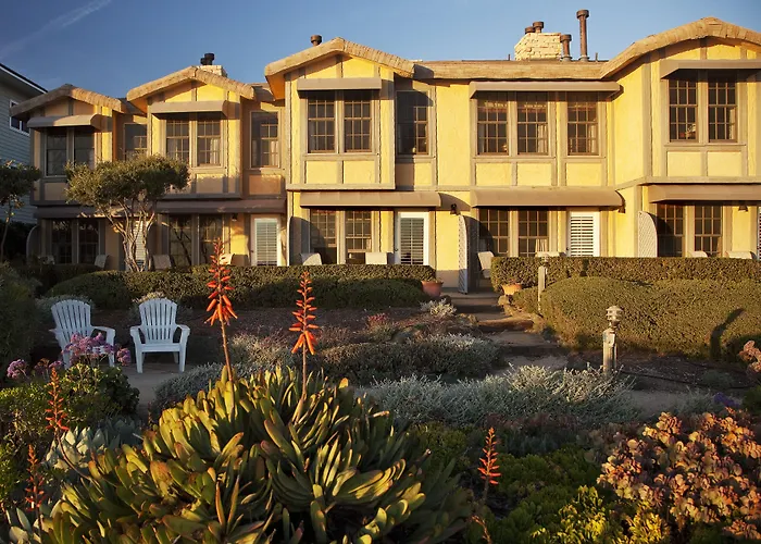 Cottage Inn By The Sea