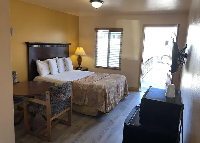 Central hotel: Blue Seal Inn